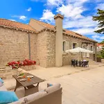 Hedera Estate, House Hedera V